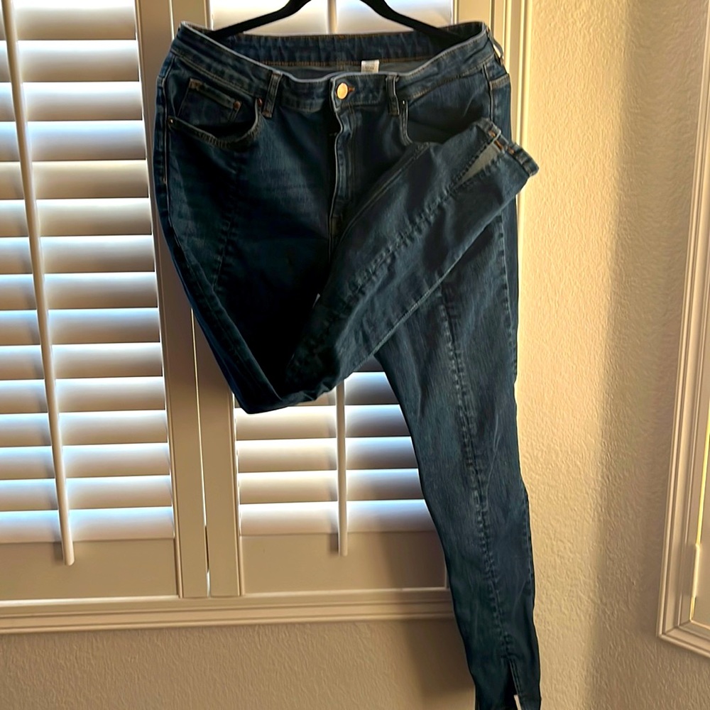 H&M jeans. Super comfortable with a bit of stretch!